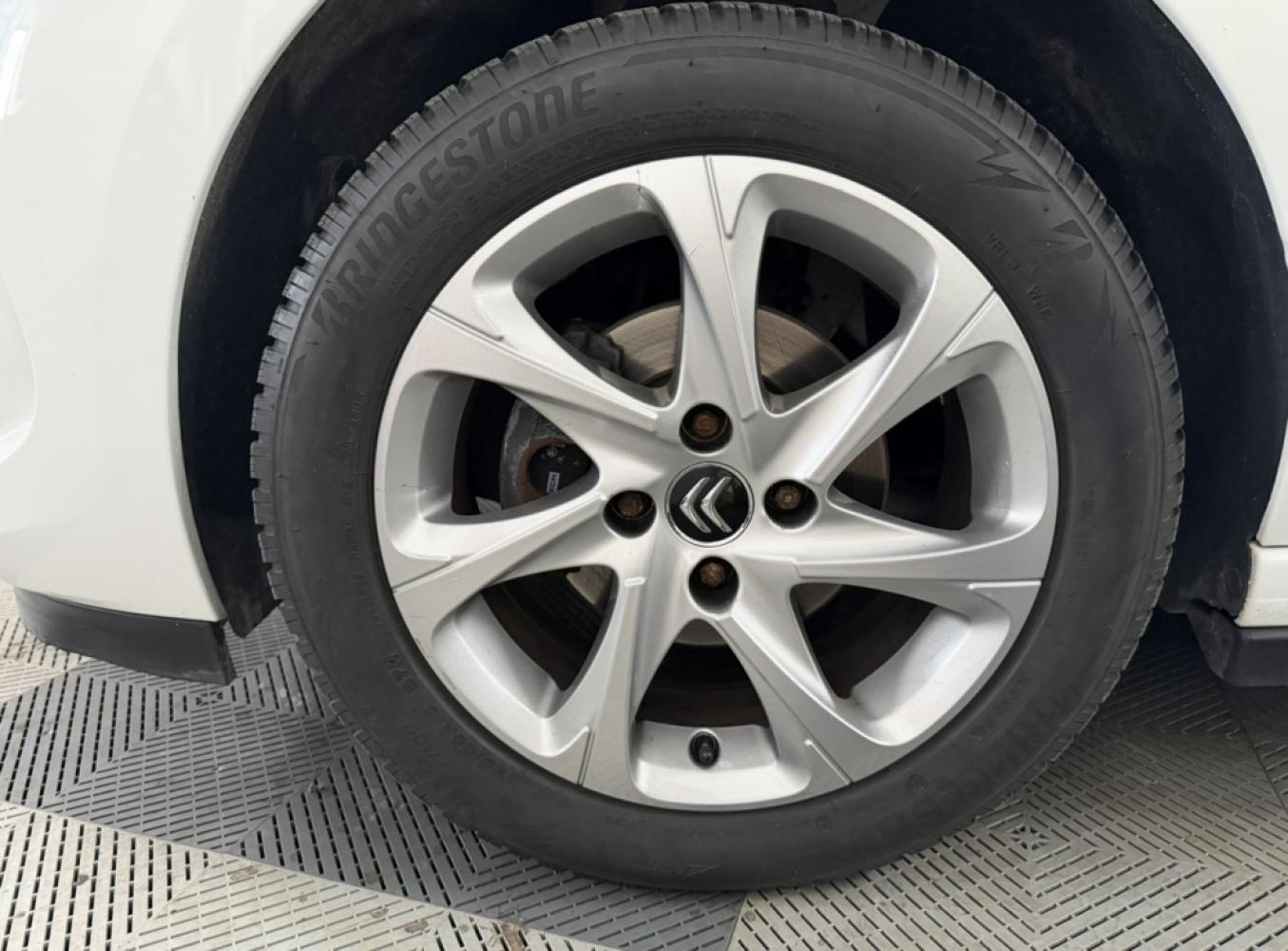 DS DS3 1.2L PureTech 110ch So Chic